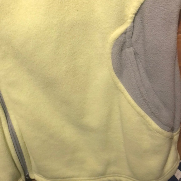 Lime green and gray vest - Picture 5 of 5